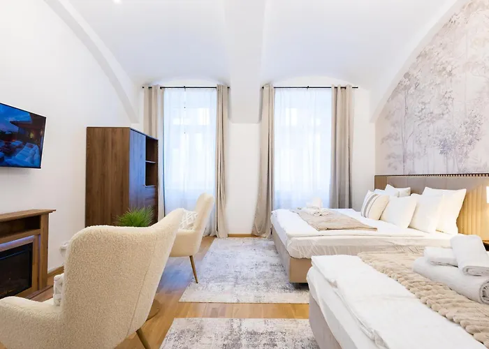 High-end 3 Bedroom L Free Parking L Ac In Every L Sleeps 11 * Viena