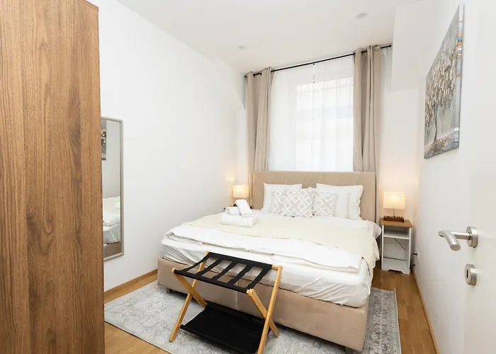 High-end 3 Bedroom L Free Parking L Ac In Every L Sleeps 11 Apartamento